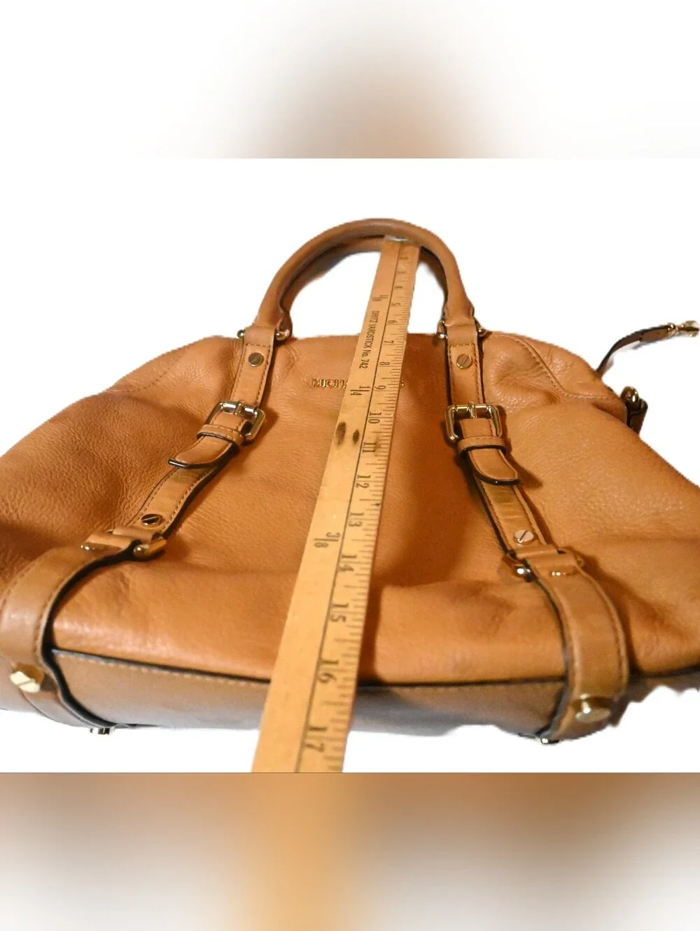 Micheal Kors Bedford Satchel Tan Pebbled Leather Top Handle Bag / Purse.